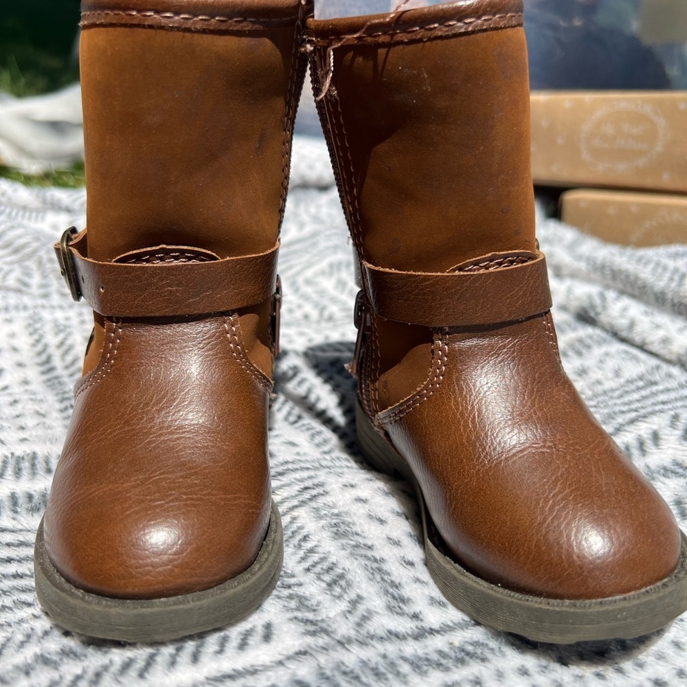 size 4- carters boots